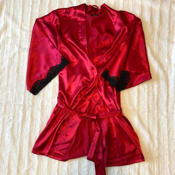 Frederick's of Hollywood Red with Black laceRobe - Picture 8 of 8